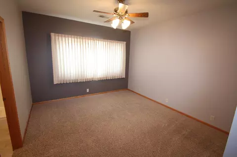 4405 Reflection Ln, Waterloo, IA 50701 photo 8