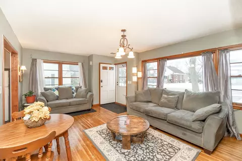 808 W 3rd St, Sumner, IA 50674 photo 8