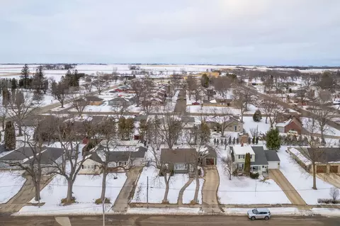808 W 3rd St, Sumner, IA 50674 photo 30