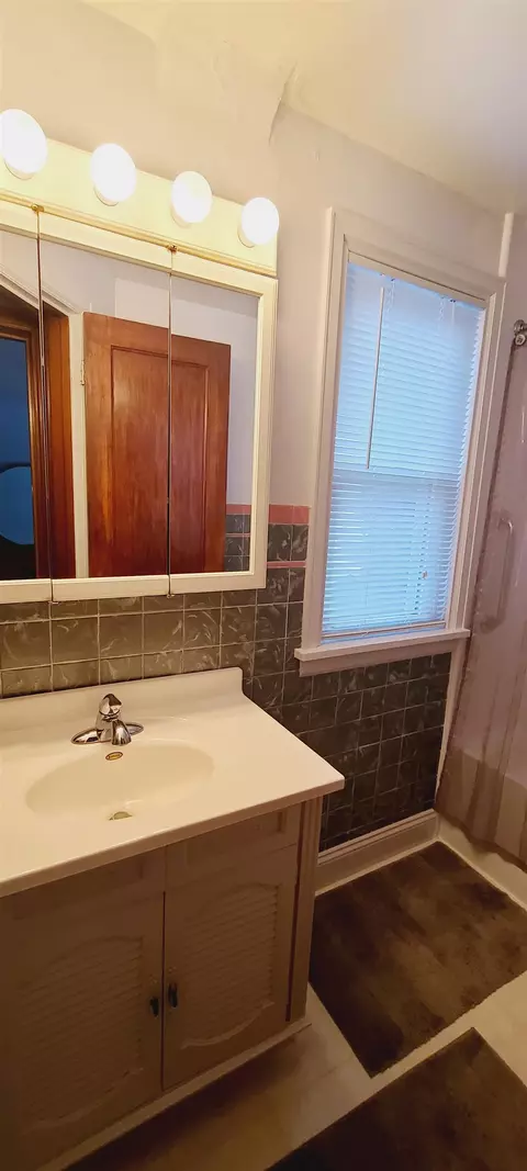 1148 Byron, Waterloo, IA 50702 photo 11