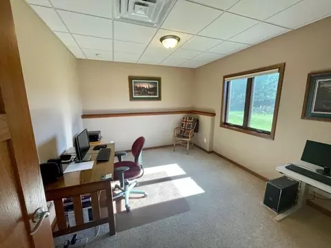 1708 E Hills Rd, Decorah, IA 52101 photo 12