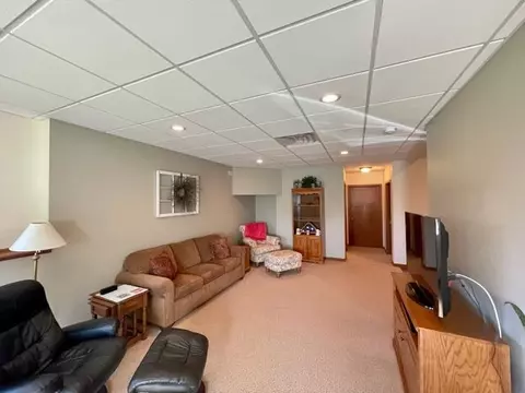 1708 E Hills Rd, Decorah, IA 52101 photo 10