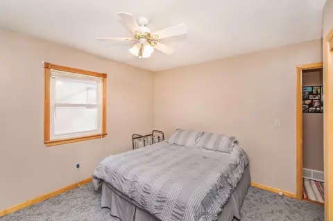147 S Hackett Rd, Waterloo, IA 50701 photo 14