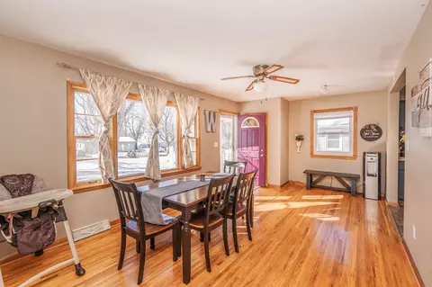 147 S Hackett Rd, Waterloo, IA 50701 photo 3