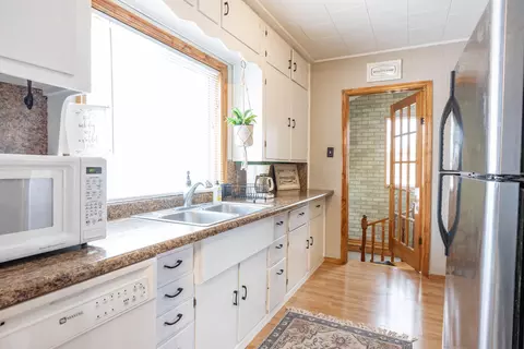 726 Wallgate Ave, Waterloo, IA 50701 photo 9