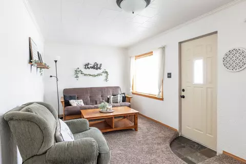 726 Wallgate Ave, Waterloo, IA 50701 photo 5