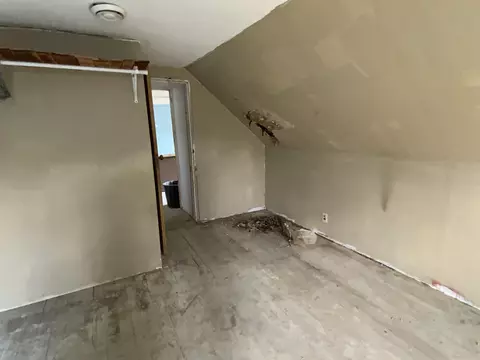 103 E Logan Ave, New Hampton, IA 50659 photo 7
