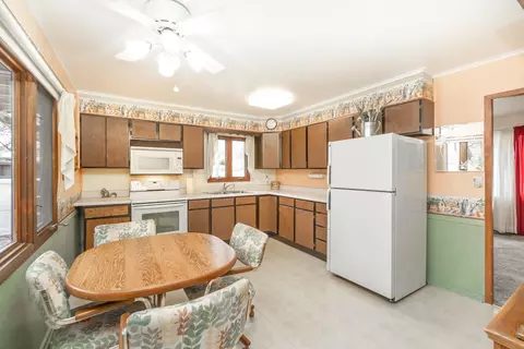 1900 Cornwall Ave, Waterloo, IA 50702 photo 5