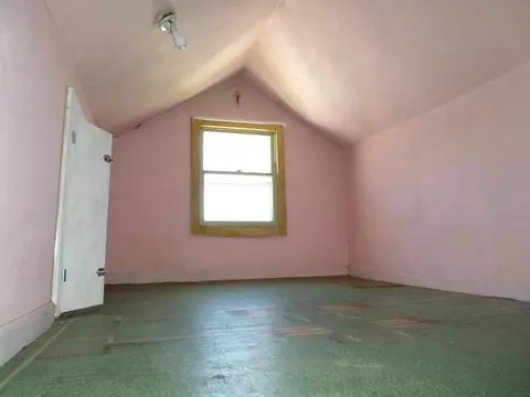 1709 E Ridgeway Ave, Waterloo, IA 50702 photo 7