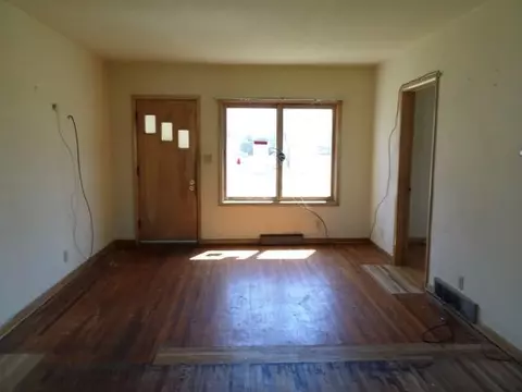 1709 E Ridgeway Ave, Waterloo, IA 50702 photo 3