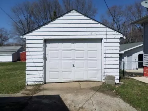 1709 E Ridgeway Ave, Waterloo, IA 50702 photo 11