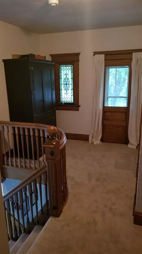604 E 3rd Ave E Ave, Cresco, IA 52136 photo 17