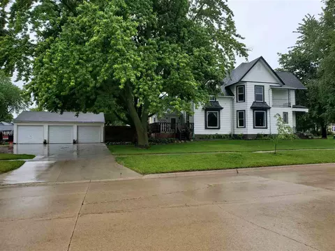 604 E 3rd Ave E Ave, Cresco, IA 52136 photo 1
