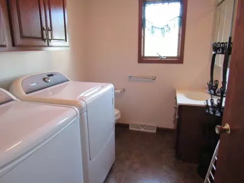 27819 Macomber Rd, Cascade, IA 52033 photo 15
