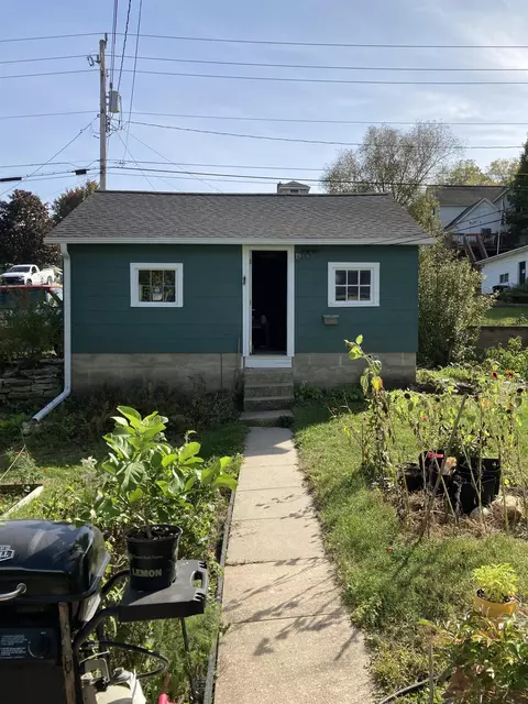 609 E Main St, Decorah, IA 52101 photo 19