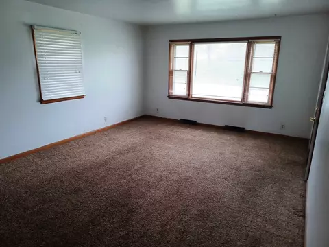 3953 Sager Ave, Waterloo, IA 50701 photo 5