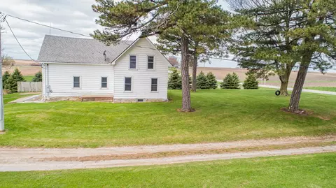 2902 E Schrock Rd, Waterloo, IA 50701 photo 22
