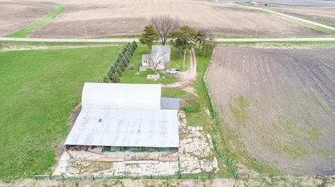2902 E Schrock Rd, Waterloo, IA 50701 photo 14