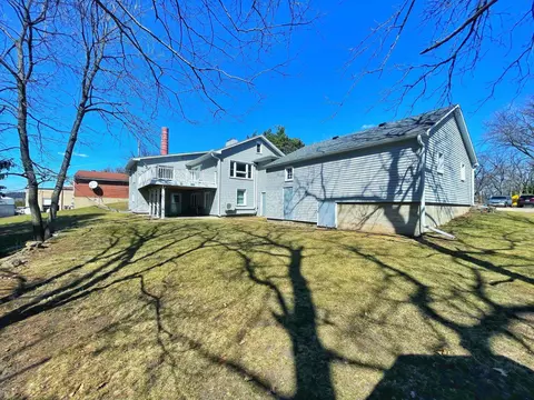 415 Riverview Dr, Decorah, IA 52101 photo 28