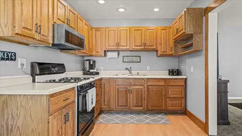 1180 Cornwall, Waterloo, IA 50702 photo 3