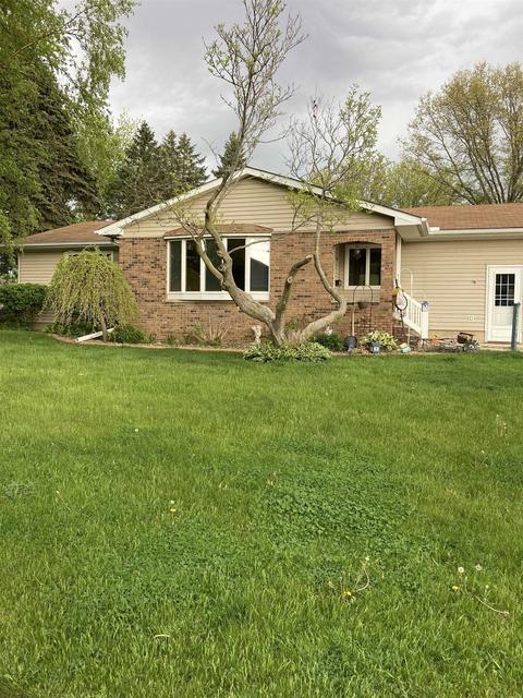 912 W 3rd, Sumner, IA 50674 photo 1
