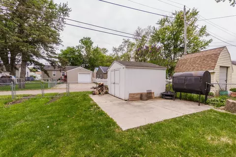 1106 E Mitchell Ave, Waterloo, IA 50702 photo 15
