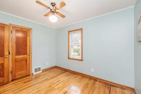 1106 E Mitchell Ave, Waterloo, IA 50702 photo 11
