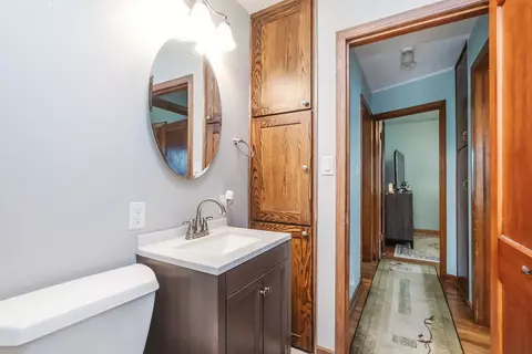 1106 E Mitchell Ave, Waterloo, IA 50702 photo 9