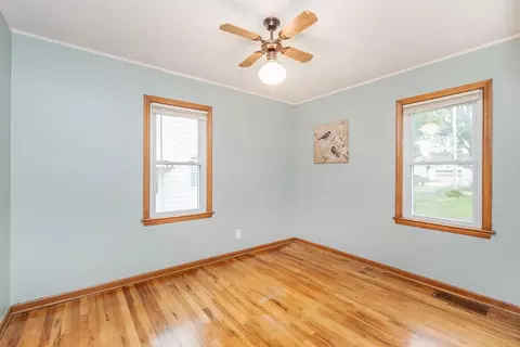 1106 E Mitchell Ave, Waterloo, IA 50702 photo 10