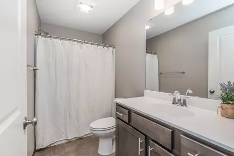 4440 Charm Dr, Waterloo, IA 50701 photo 18