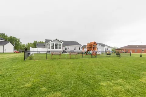4440 Charm Dr, Waterloo, IA 50701 photo 30