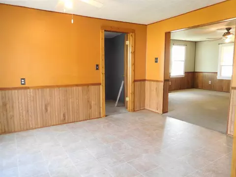 125 E 3rd St, Cresco, IA 52136 photo 6