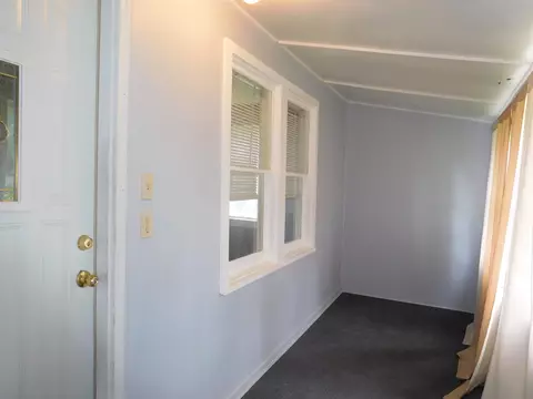 125 E 3rd St, Cresco, IA 52136 photo 3