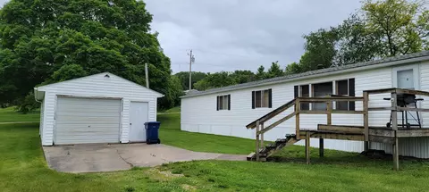 704 Mill Ave, Elgin, IA 52141 photo 1