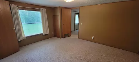 704 Mill Ave, Elgin, IA 52141 photo 16