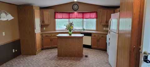704 Mill Ave, Elgin, IA 52141 photo 6