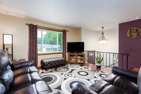223 Westbourne Rd, Waterloo, IA 50701 photo 6