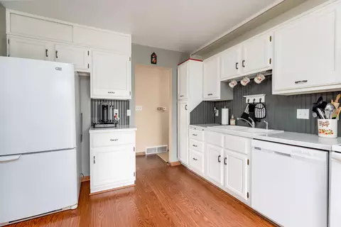223 Westbourne Rd, Waterloo, IA 50701 photo 12