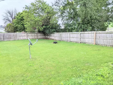 610 Grace St, Gladbrook, IA 50635 photo 5
