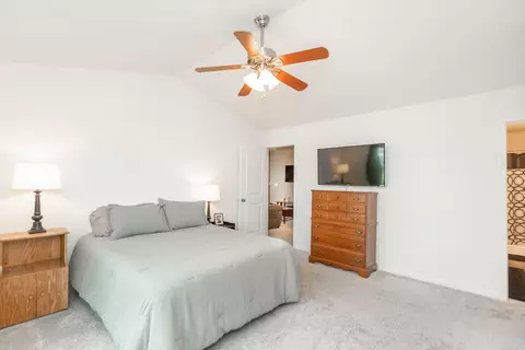 710 Grindstone Cir, Waterloo, IA 50702 photo 13