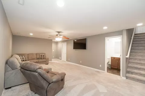 710 Grindstone Cir, Waterloo, IA 50702 photo 19