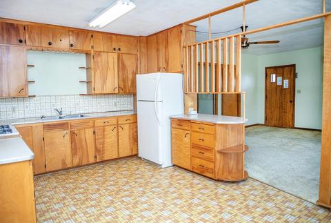 613 3rd St, Plainfield, IA 50666 photo 4