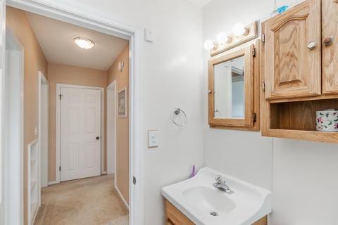 325 Ivanhoe, Waterloo, IA 50701 photo 14