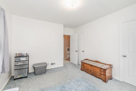 325 Ivanhoe, Waterloo, IA 50701 photo 17