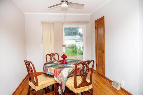 1180 E Mitchell Ave, Waterloo, IA 50702 photo 5