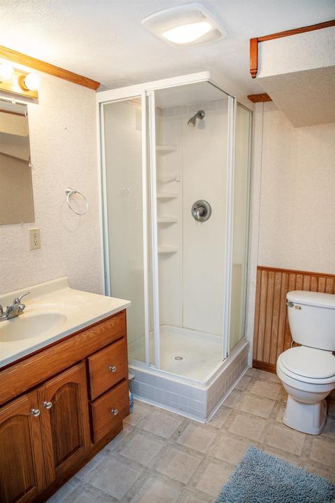 1180 E Mitchell Ave, Waterloo, IA 50702 photo 16