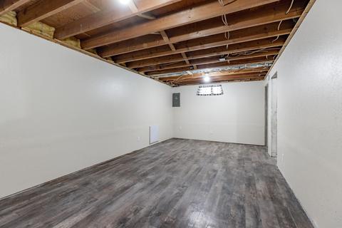 131 Joder Ave, Waterloo, IA 50701 photo 16