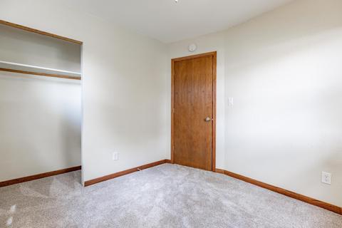 131 Joder Ave, Waterloo, IA 50701 photo 10