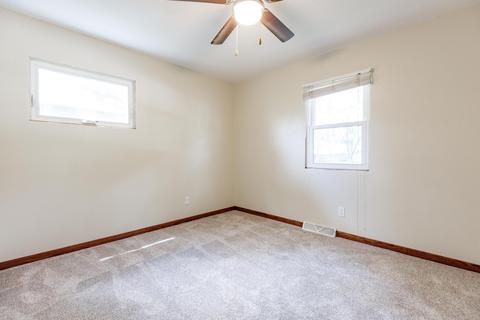 131 Joder Ave, Waterloo, IA 50701 photo 12