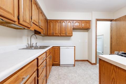 131 Joder Ave, Waterloo, IA 50701 photo 7